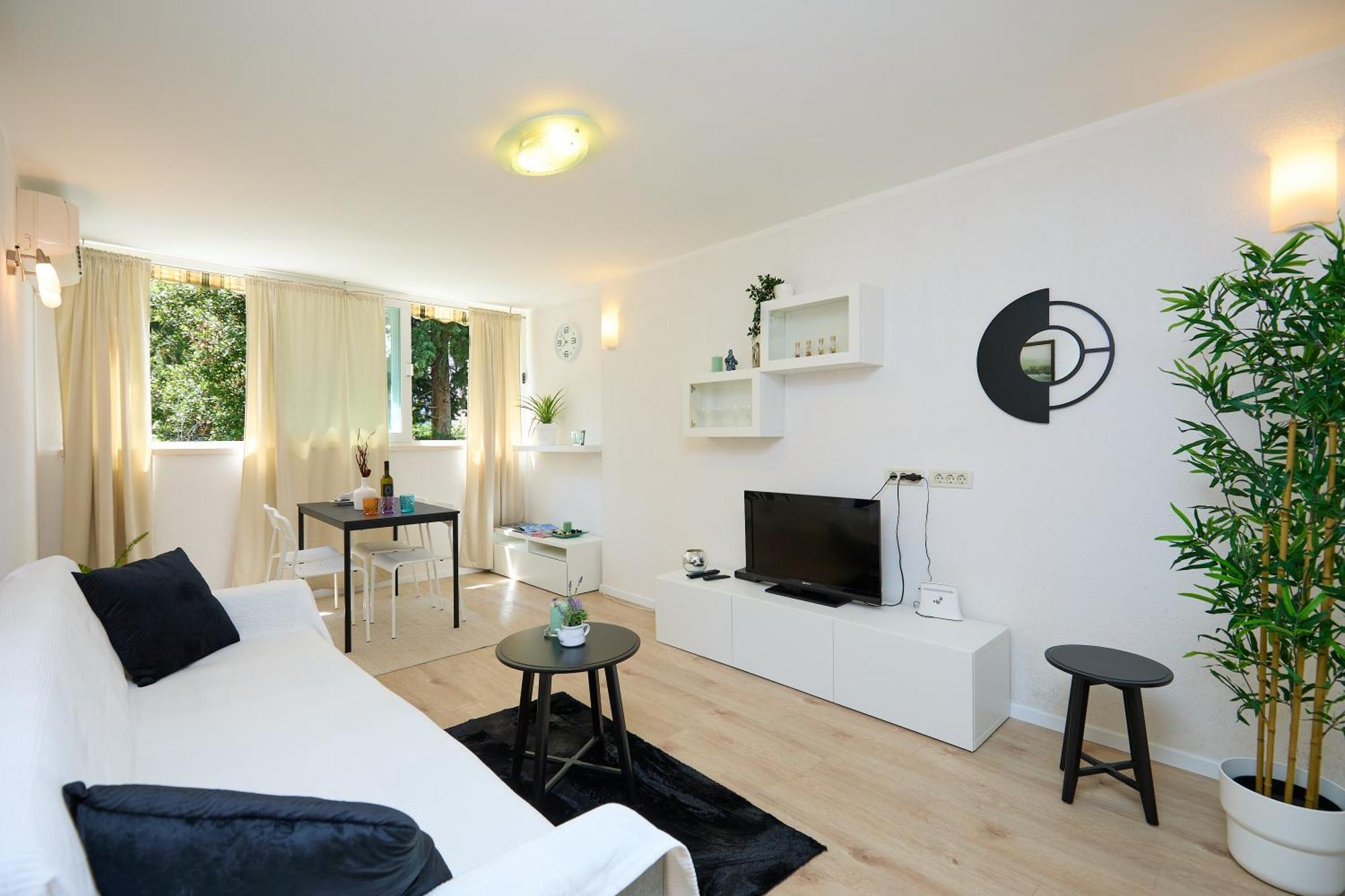 Apartment Promenada- 4Pax With Parking ดูบรอฟนิก ภายนอก รูปภาพ